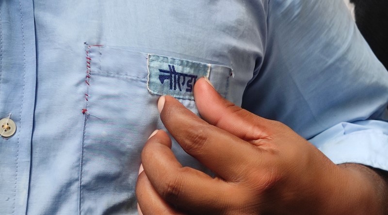 नोएडा में सफाई कर्मचारियों की हड़ताल से थमी कचरा उठान व्यवस्था, वेतन वृद्धि और स्वास्थ्य बीमा कटौती पर बढ़ा विवाद
