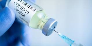  अन्य देशों के साथ वैक्सीन की खुराक साझा करने से पहले ब्रिटेन वयस्कों को टीका लगाए गा।